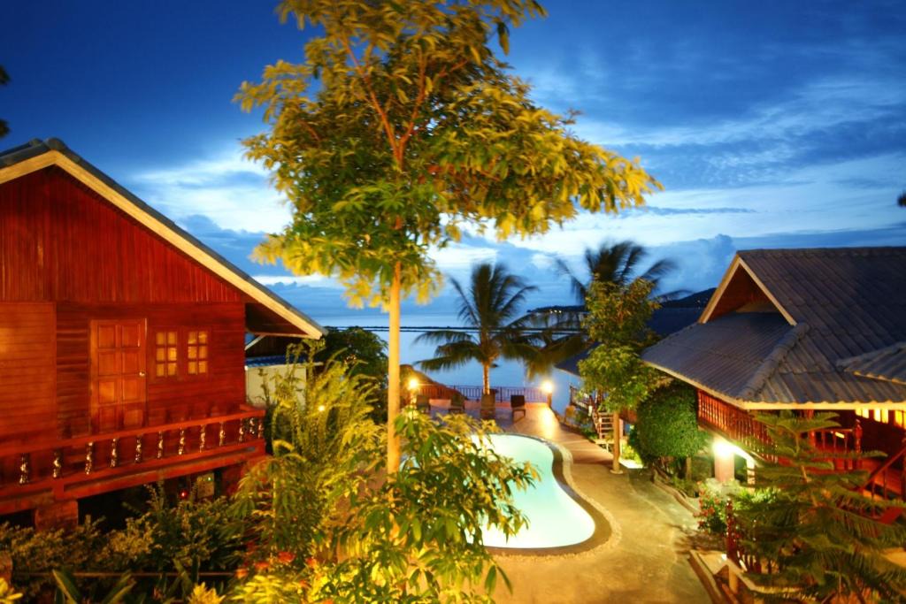 Tharathip Resort Koh Sha | Wok Tum