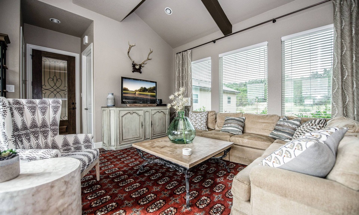 The Century Oak Remi Ridge Hayes | Spring Branch