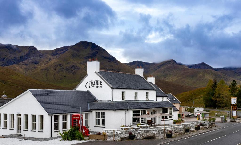 The Cluanie Inn | Shiel Bridge
