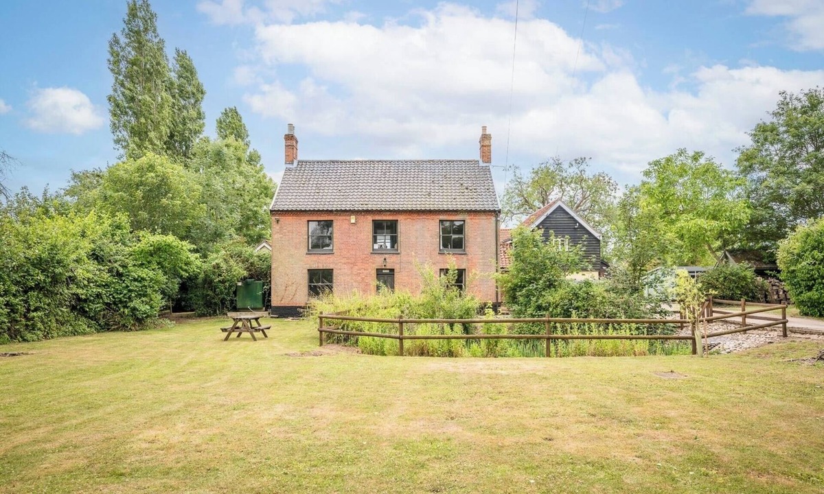 The Farmhouse Farm Framlingham Air Manage Suffolk | Framlingham
