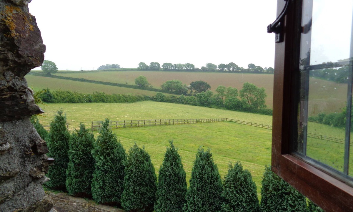 The Dog Friendly Seaton Beach Country Retreat | Liskeard