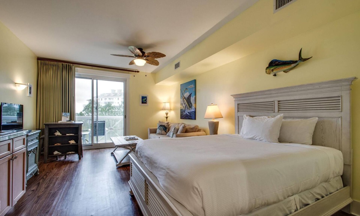 Lasata Miramar Beach | Baytowne Wharf
