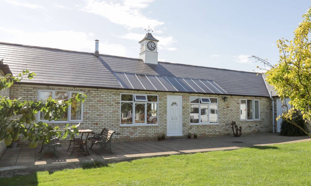 The Stables | Wicken