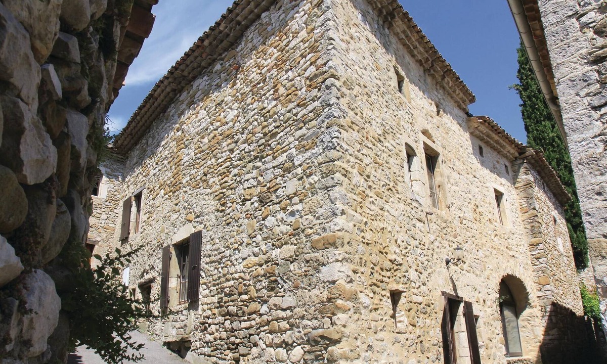 Accommodation Manas | Manas