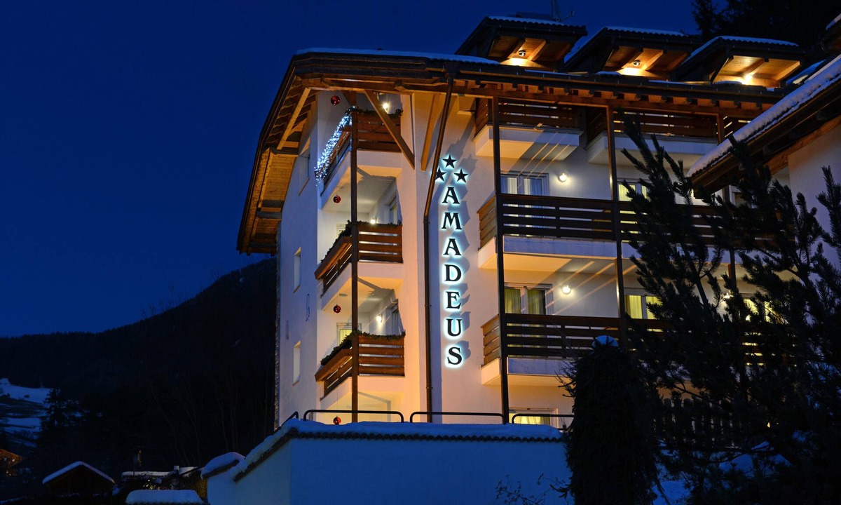 Top Located Amadeus Alpine Gem Pax | Siusi