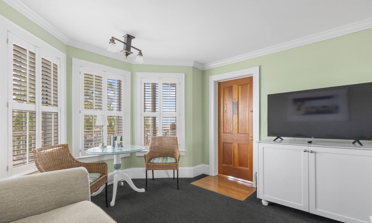 Tranquil Inn Downtown Waterfront Manteo Premium | Historic Downtown Manteo