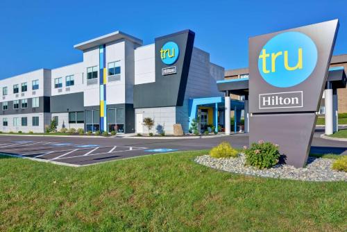 Tru | Galeville