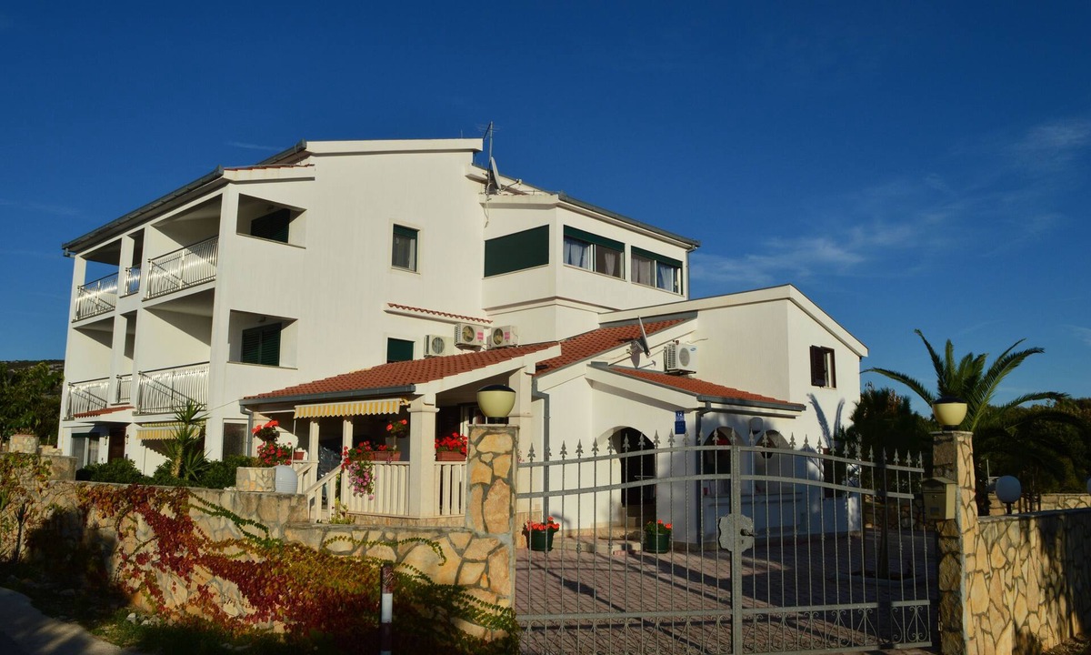 Cove Ljubljeva Trogir | Vinisce