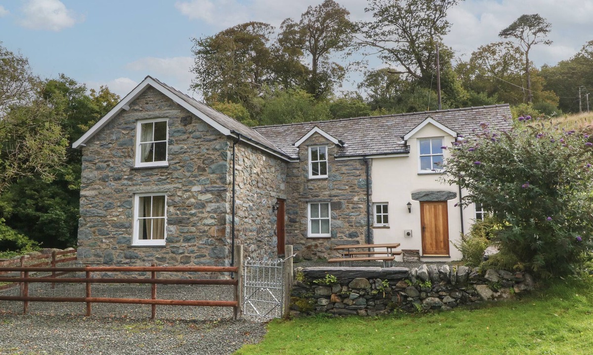 Llwyn | Talsarnau