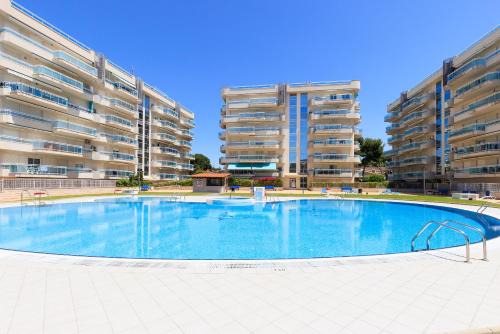 Uhc Larimar Complex | Salou City Centre