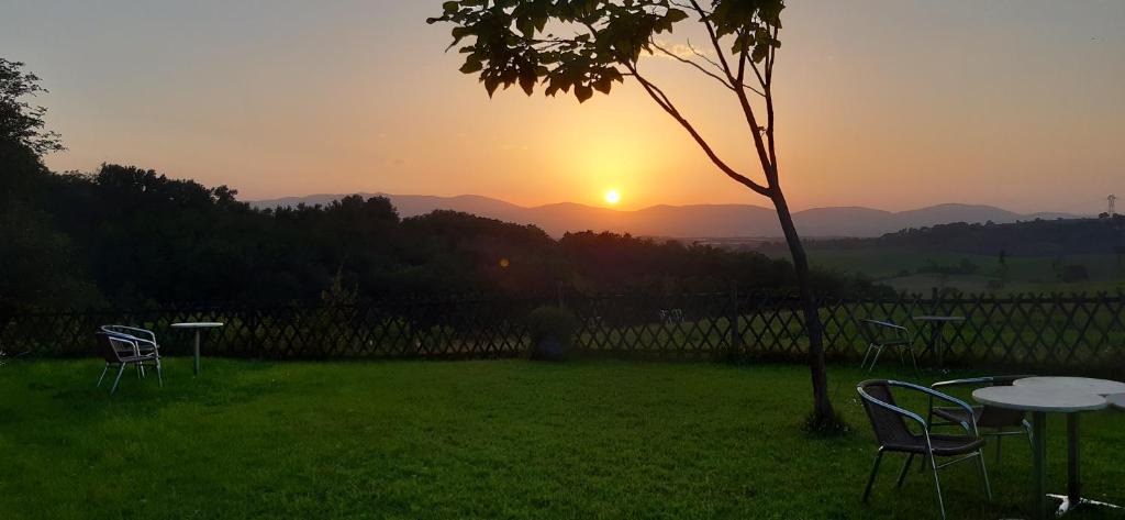 Une Pause Sur La Colline | Saint-Romain-de-Surieu