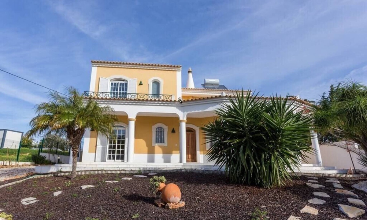 Villa Coelho | Pechao