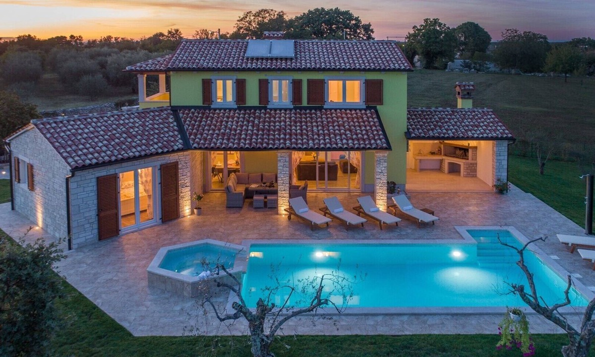 Villa Gardenia Garden Jacuzzi | Jakovici