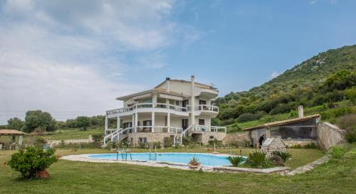 Villa Virginia | Monastiraki