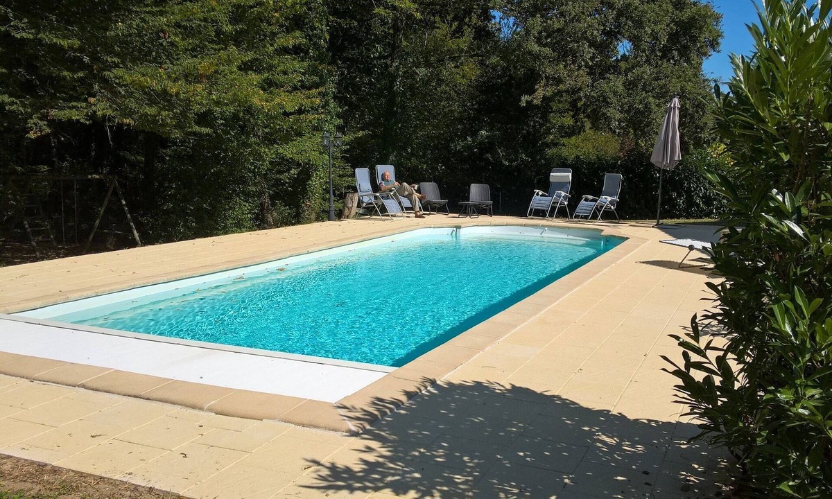 Detached Garden Golf Course | Vasles
