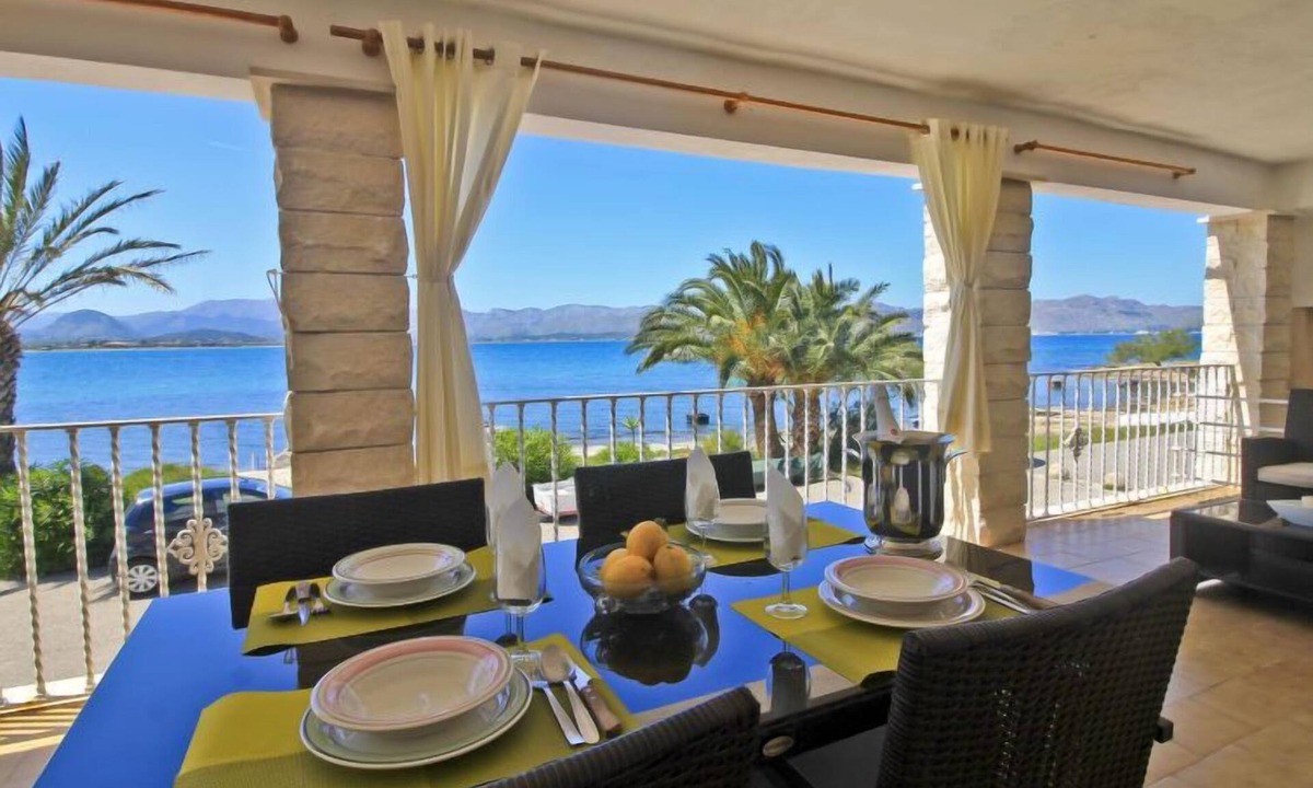 Alcudia Holiday Air | es Bacares