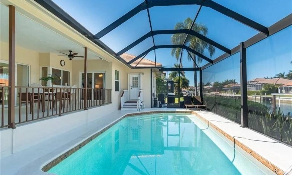 Lighthouse Court | Marco Island