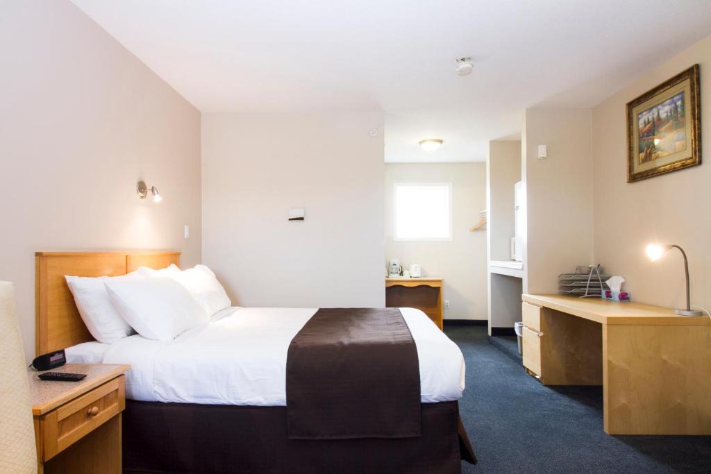 West Country Inn | Drayton Valley