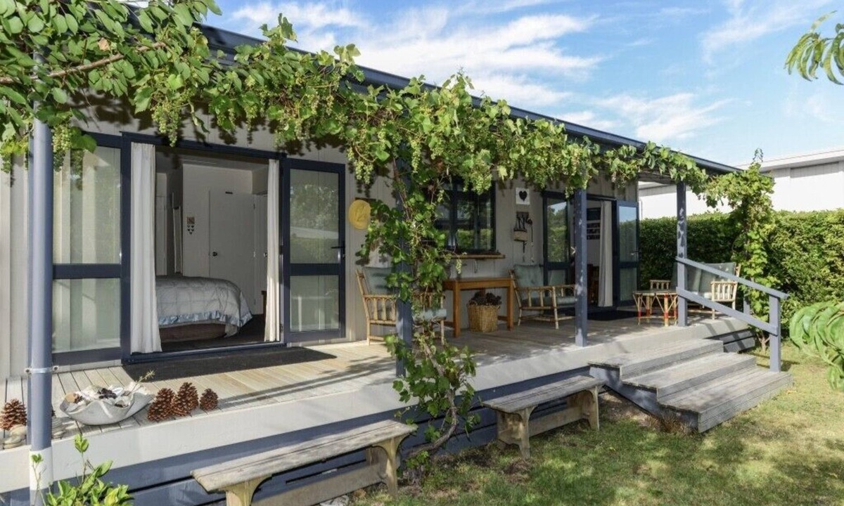 Whamoori Waimarama Beach Bach | Waimarama