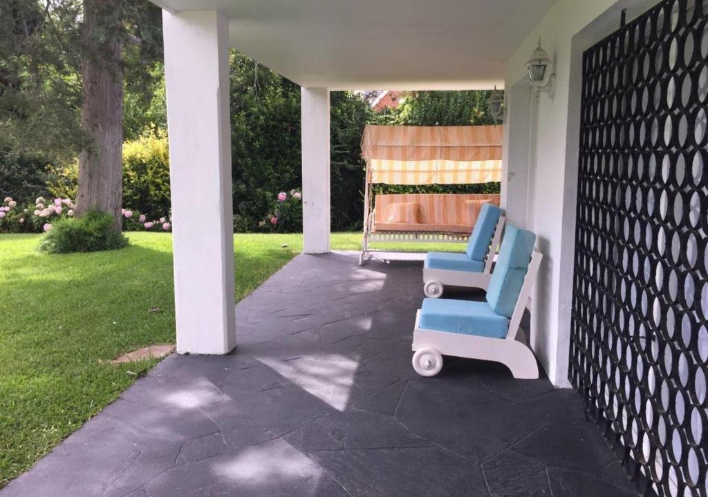 Chalet Blocks The Beach | Cantegril