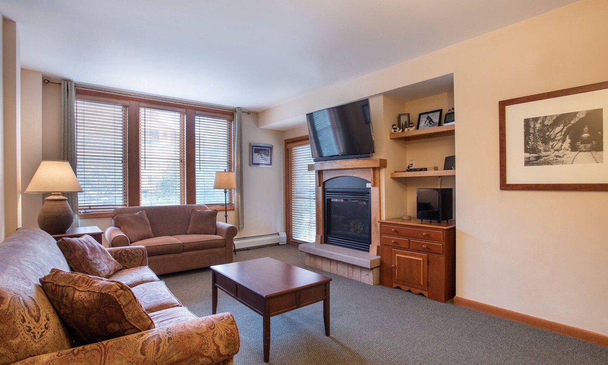 Zephyr Mountain Lodge Furnishings | Winter Park
