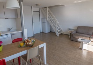 À 50m de la Plage! Apt Duplex + Vue sur le Port