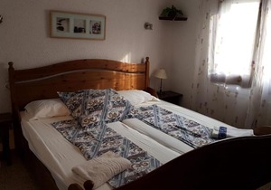 010 Segre casa con piscina y amarre