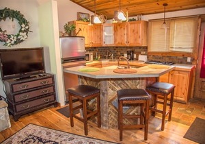 07) 1 Bedroom Condo - King - The Mountain Inn