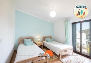 #082 Families Only - São Rafael by Home Holidays