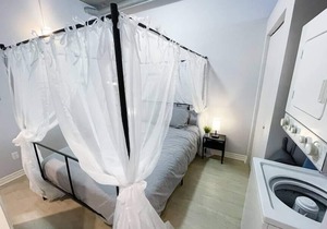 1 Bdrm Loft W/Parking