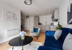 1 Bed Apartment in a Converted Mill With Parking