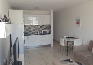 1 Bed Apartment with pool view, high speed internet with 50” smart tv