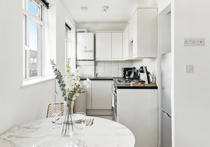 1 Bed Apt | Business|Uxbridge