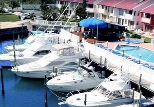 1 Bedroom 1 bath room villa with full kitchen at Ocean Reef Yacht Club & Resort