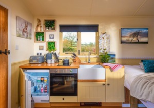 1 bedroom accommodation in Ockeridge, Worcester