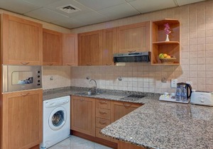 1 Bedroom Apartment Near Day To Day Al Karama