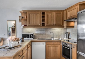 1-bedroom apartment with parking and elevator near the slopes in Megève