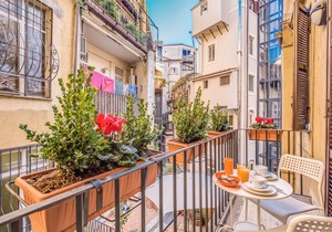 1 BEDROOM APT BALCONY in ROMA