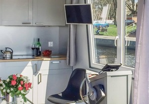 1 bedroom gorgeous ship in Loitz