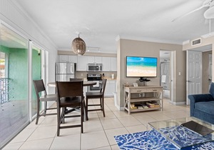 1 Bedroom on Gulf w Private Balcony & Kitchen Silver Sands #253 Resort by RVA
