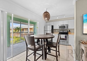 1 Bedroom on Gulf w Private Balcony & Kitchen Silver Sands #253 Resort by RVA