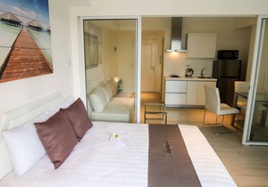 1-Bedroom with Beach View @ Maui 204