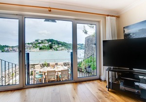 1 Bight Boatyard - Four Bedroom House, Sleeps 8