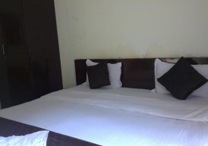 1 BR Apartment in Kalyani Nagar, Pune, by GuestHouser (9F74)