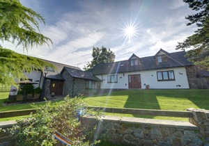 1 Derw Cottages