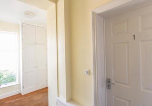 1 Lyndhurst