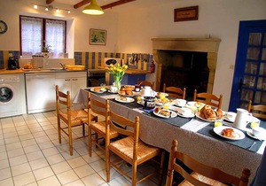 1 of 3 Gites set in 2 lovely acres-Pool-Games field -Wifi-lots to see/do nearby