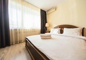 1 room 65m2 center of Obolon near River side.