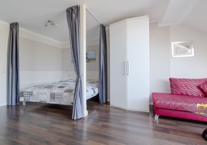 1-room apartment directly on the beach promenade with sea view and beach chair