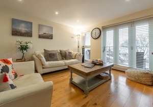 1 Sandy Lane